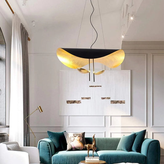 Suspension Design Ondulée – Noir et Doré Intérieur