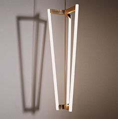 Suspension Design Géométrique – Triangle Lumineux LED