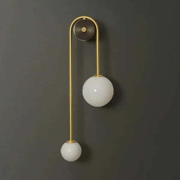 Applique Murale Design Dorée à Deux Boules en Verre
