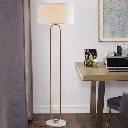 Lampadaire moderne doré avec abat-jour blanc