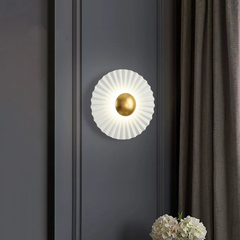 Appliqué Murale Ronde "Soleil Plissé" - Sun Fan Wall Light