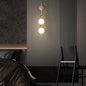 Applique Murale Triple Globe – Laiton & Verre Opale